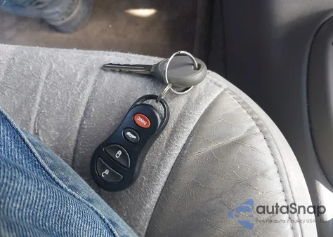 2004 Chrysler Sebring Limited из США, поврежденный, VIN 1C3EL65R24N190078